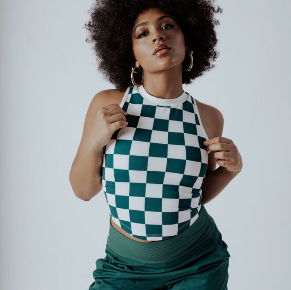 Fore All Checkered High-Neck Green & White Cropped Built in Bra Tank